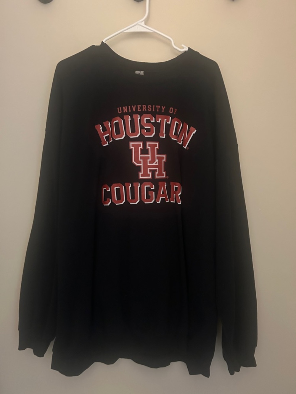 Gildan Black University of Houston Cougar Crewneck with Red Logo